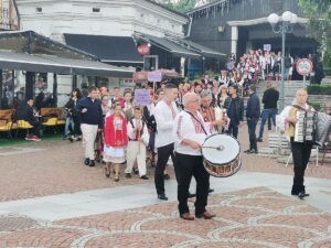 liuliakova rachenica 1405221 8 На площад "Тодор Кирков" в Ловеч се проведе петия фолклорен фестивал „Люлякова ръченица"