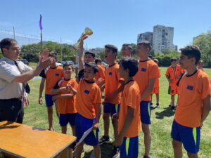 protivo pojaren sport 18052211 В изключително оспорвана надпревара, възпитаниците на ОУ„Св.Св. Кирил и Методий“ спечелиха за пореден път общинския етап на състезанието на МПО "Млад огнеборец"