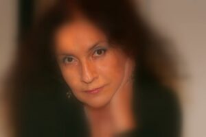 slava georgieva 1805221 2 Актрисата Слава Георгиева получи чрез свой представител наградата си от Община Ловеч