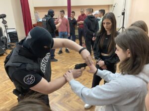 sreshta droga 3052218 Срещи под наслов „Не сте сами“ в борбата срещу дрогата се провеждат в ловешки училища