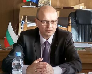 victor0stoichev 3005221 Виктор Стойчев: Не е нормално повече от 72 часа да няма ток, но областната администрация може единствено да поддържа връзка с електроразпределителното дружество и да информира коректно