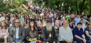 ezikova 20622 1 1 Областният управител поздрави със завършването випуск 2022 на Езиковата в Ловеч