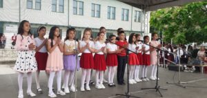 jablanica 1306221 1 Областният управител поздрави Ябланица за празника на града. Инвестициите в общината над 15,5 млн. лв за последните две години