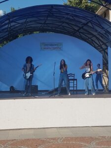 koncert droga 2806221 8 Концерт под мотото „Музиката е моята дрога“ се проведе вчера вечерта на откритата сцена на площад  „Т. Кирков“ в Ловеч