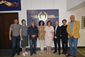 makedonia tvorci 206221 1 Кметът на Ловеч се срещна с гостуващи в града творци от Куманово, Северна Македония