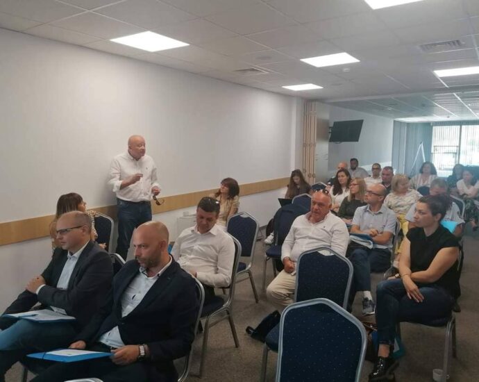 ou ptp sreshta 2906221 Областният управител с участие в информационна среща за правораздаването при ПТП