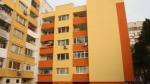 sanirane 2006221 До обявения краен срок - 10.05.2023 г., в Община Ловеч са депозирани 49 заявления от Сдружения на собствениците за саниране