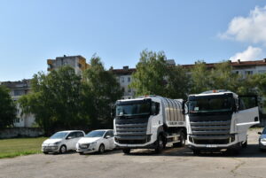 smetosabirane 2706221 3 Два нови специализирани  автомобили за сметосъбиране е купила Община Ловеч на обща стойност  400 000 лева (без ДДС)