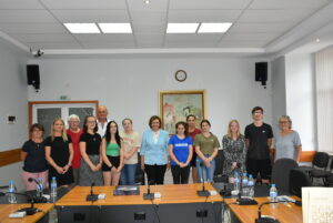 stajanti laval 2906221 2 Стажанти от град Лавал, Франция се срещнаха с кмета на Община Ловеч Корнелия Маринова и зам.-кмета Венцислав Христов