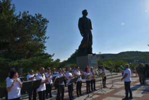 ceremonia levski 19072216 С военен ритуал и церемония пред паметника на Васил Левски в Ловеч беше почетен Апостола на свободат