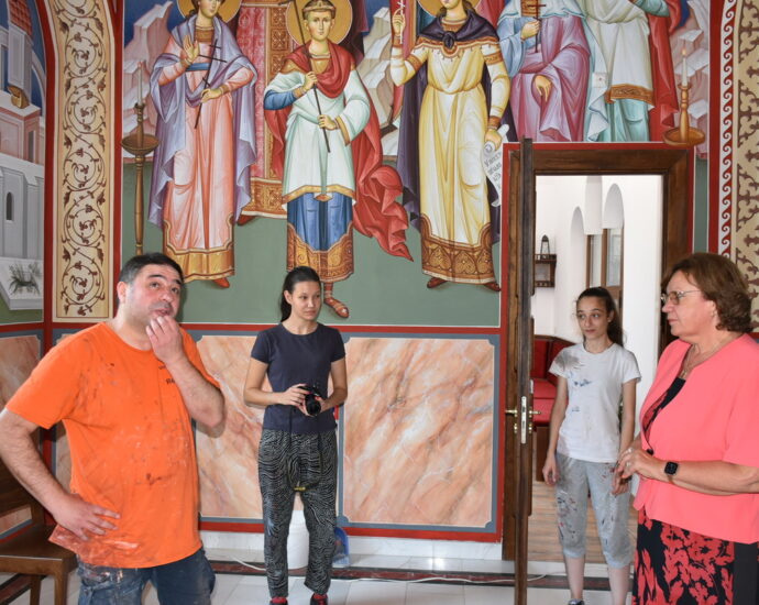 hram izografisvane 2707221 2 Проф. д-р Владимир Аврамов е запознал кмета Маринова с процеса на изографисване в новия катедрален храм "Св. св. Кирил и Методий" в Ловеч