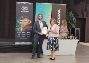 nagrada kmet 1507221 Нова награда: Кметът на Ловеч е отличен с грамота за дигитална община от Асоциацията на българските градове и региони