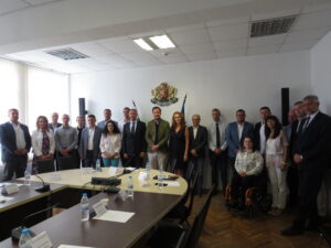 ou shumen 2007221 Областните управители ще търсят общи решения по приоритетни проблеми, решиха на среща в Шумен