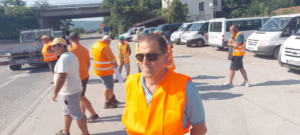 protest parishta 27072216 Пътностроителни фирми затвориха главен път София-Варна и Ловеч-Троян. Протестират за свършена, но незаплатена от държавата работа