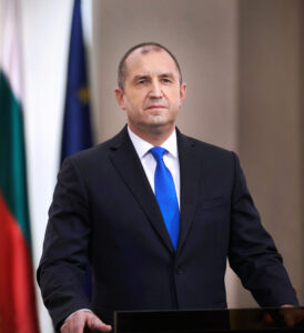 prezident radev 108221 Президентът насрочи парламентарни избори за 2 октомври 2022 г. и назначи служебно правителство