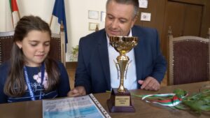eva ou 3009221 1 Областният управител прие призьор от международен фестивал в Гърция