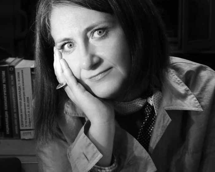 mirela kostadinova 2609221 3 Мирела Костадинова представя пред деца книгата си „Перце от сойка“