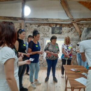 obuschenie ou 1909221 1 Служители на областната администрация проведоха обучение за успешна комуникация и работа в екип