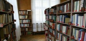biblioteka 1 Регионалната библиотека “Проф. Беню Цонев “ в Ловеч и 20 читалищни библиотеки от региона спечелиха проекти за закупуване на нови книги