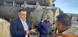 ou melta 610221 1 Тази сутрин започна източването на амоняка от хладилната инсталация на „Мелта-90“.