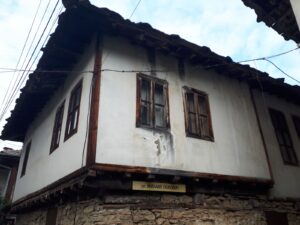 remont sgrada 1210221 2 Започва ремонтът на къщата на Екатерина Пеева и Тодоров Тодоров в Ловеч