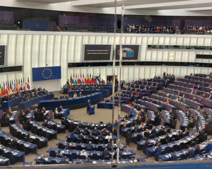 ep sesia 2211221 На тържествена церемония в Страсбург членовете на ЕП отбелязаха създаването на Общата асамблея на Европейската общност за въглища и стомана през 1952 г., предшественик на ЕП