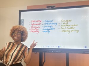 ezikova kurs 811221 2 13 преподаватели от Езиковата участваха в обучителен курс „Design Thinking for Educators" по „Еразъм+“