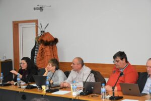 obs 3011224 Общинските съветници в Ловеч не разрешиха да се местят пенсионери и в клуба им да тренират спортисти