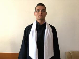 radi angleov 1511221 Младши съдията в Окръжен съд - Ловеч Радослав Ангелов е един от тримата отличени от Висшия съдебен съвет за издигане авторитета на съдебната власт