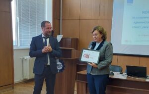 saf etiket 2711221 Община Ловеч е удостоена с етикет „Ефективен CAF потребител“ от Националния CAF ресурсен център към Института по публична администрация за правилно и качествено прилагане на модела