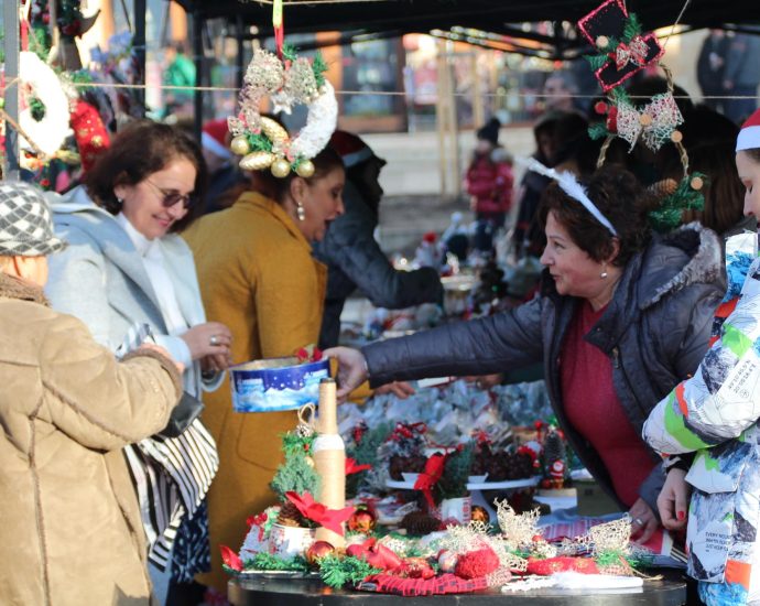 bazar teteven 1912224 Проведе се традиционният Коледен базар в Тетевен