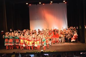 koleden koncert lovech 201222111 Коледен концерт изнесоха талантите от НЧ "Бяла Анаста - 2016" в Ловеч