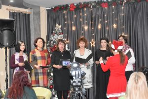 koncert rosi 21122211 Концерт „Коледно чудо“ се състоя в Арт-кафе-книжарница „Случвам чудеса при Роси“ в Ловеч