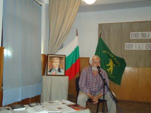 mladen stoianov 1012221 Историкът Младен Стоянов празнува 70-и рожден ден с приятели в КДК