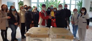 darenie bolnica 1201231 Областният управител инж. Светослав Славчев връчи днес официално дарението на детското отделение на МБАЛ „Проф. д-р Параскев Стоянов“ – Ловеч