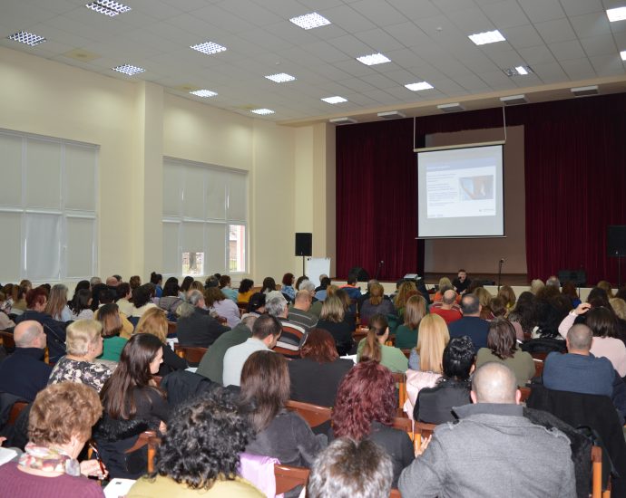 digiranica 3001231 3 В Профилирана природо-математическа гимназия – Ловеч представиха Единната електронна платформа за образователни услуги и съдържание – „Дигитална раница“