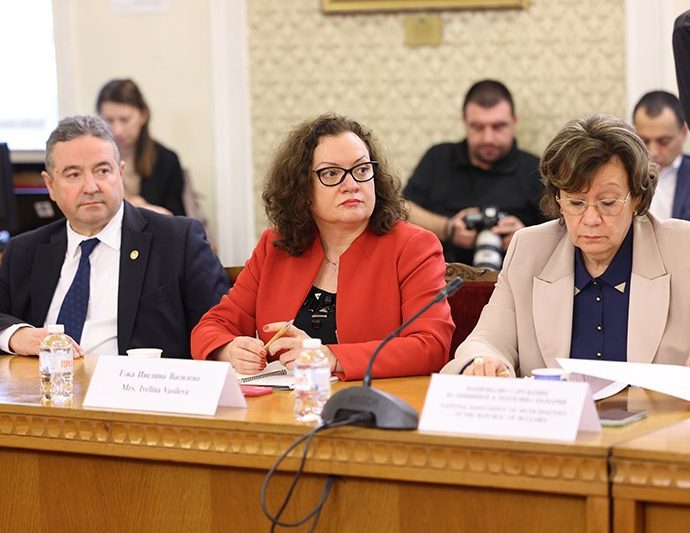 kmet vodi 1801231 2 Кметът на Ловеч участва в среща в НС за бъдещето на минералните води