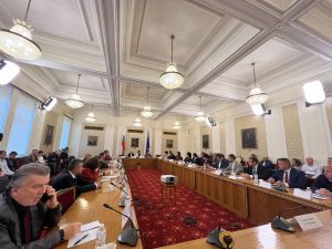 kmet vodi 1801231 3 Кметът на Ловеч участва в среща в НС за бъдещето на минералните води