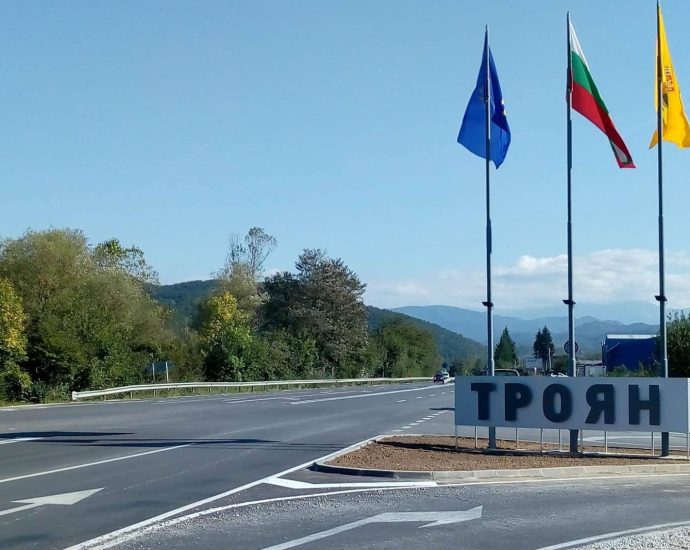 tabela troyan 1101231 1 Община Троян модернизира системите за външно изкуствено осветление намиращи се в гр. Троян, с. Орешак и с. Черни Осъм