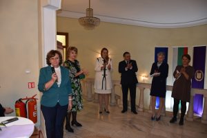 business academy 2402231 3 Бизнес академията в Ловеч връчи на участниците в обученията своите отличия и сертификати
