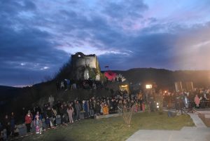 ceremonia levski 1802231 6 Възпоменателна церемония с военен ритуал се проведе на 18 февруари вечерта пред паметника на Васил Левски в Ловеч