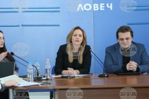debat bta levski 1402234 По инициатива на БТА ученици дебатираха на тема: „За или против политизирането на образа на Левски“