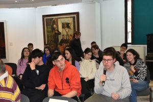 diskusia levski 6 Над два часа ученици от две елитни гимназии дебатираха за Васил Левски и неговото дело в дискусионно студио