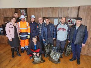 dobrovolci troyan 2202231 2 Община Троян осигури защитни облекла и лични предпазни средства за част от членовете на Доброволно формирование – Троян