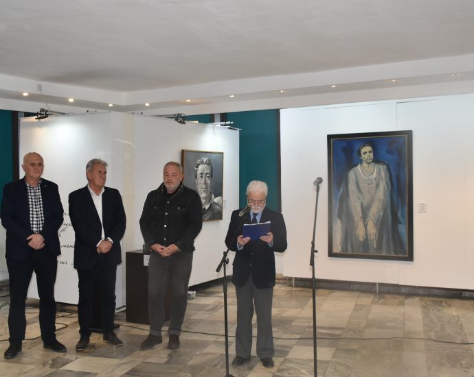 izlojba levski 1702231 1 В Ловеч беше открита изложба посветена на Васил Левски