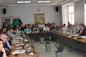levski uchenici 1902231 3 Национална младежка форма-дебат „Нужен си ни днес, Апостоле“ се проведе в залата на Общински съвет- Ловеч