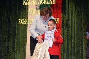 recital nagradi 2102231 6 Кметът на Ловеч към участниците в конкурса-рецитал за Левски: Вие сте бъдещето на България