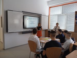 business troyan 2203231 В Троян стартира инициативата „Училище и бизнес – ръка за ръка“  на Бюро по труда и Община Троян