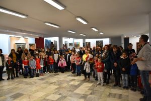 izlojba martenici 203231 4 Традиционната изложба на мартеници бе открита на 1 март 2023 г. вечерта в  Художествена галерия “Проф. Теофан Сокеров“ - Ловеч