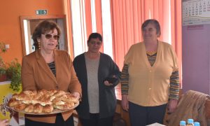 kmet kakrina 2203231 3 Кметът на Община Ловеч Корнелия Маринова взе участие в пролетния празник, организиран от кметството в село Къкрина и местното НЧ „Васил Левски 1924 г."